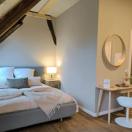ベッド・アンド・ブレックファスト Hotel Landhaus Plus Lueneburg